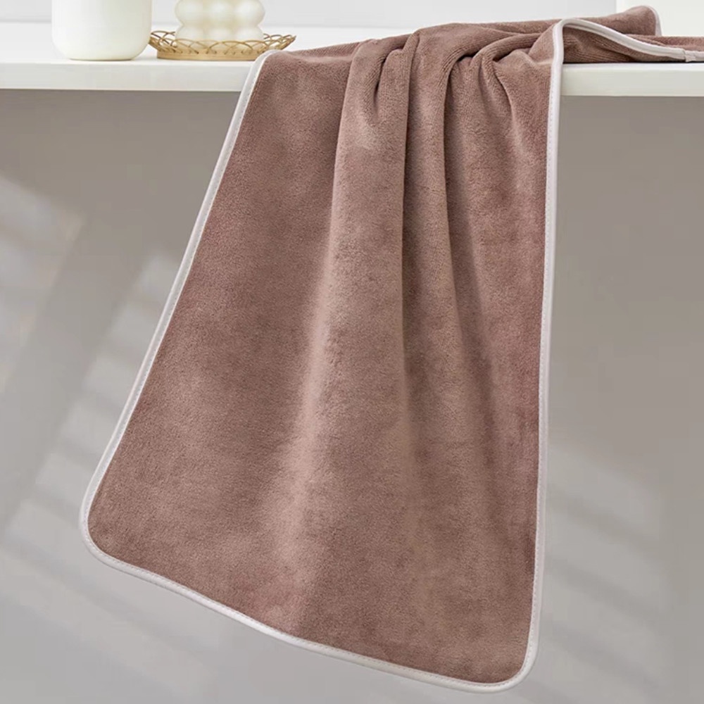 Khăn mặt bọc viền chất liệu lông cừu dày dặn mềm mịn