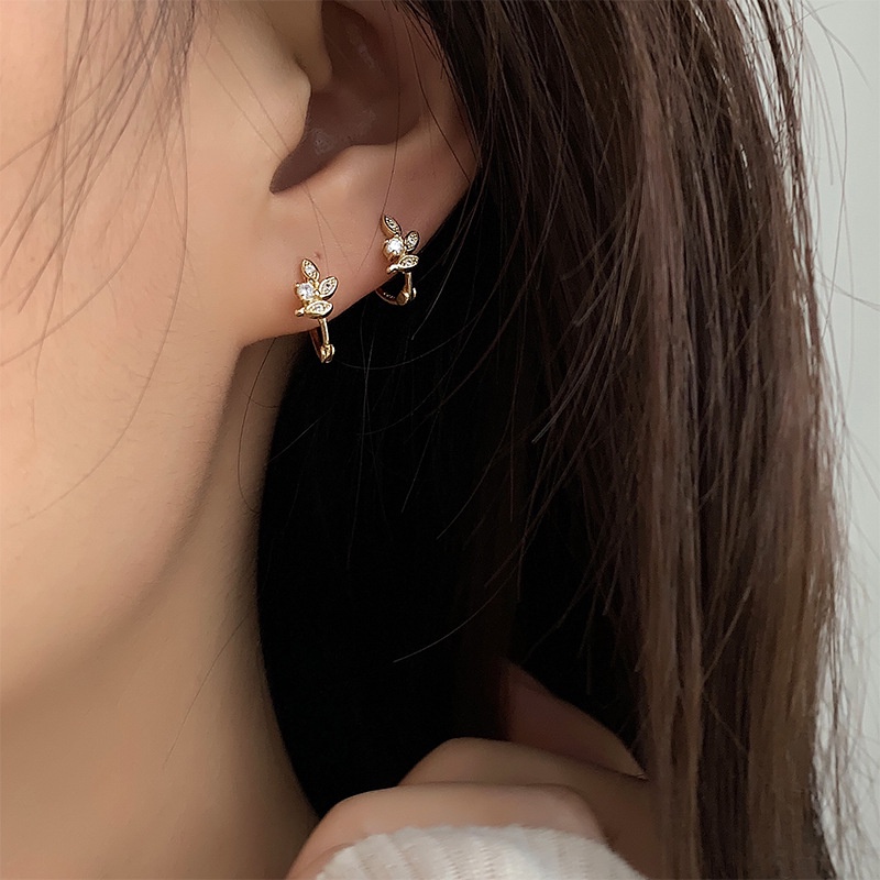 Khuyên Tai Tròn 1 Đôi Bông Tai Hình Chiếc Lá Đính Đá Zircon Không Gây Dị Ứng 14k Thời Trang Cho Nữ