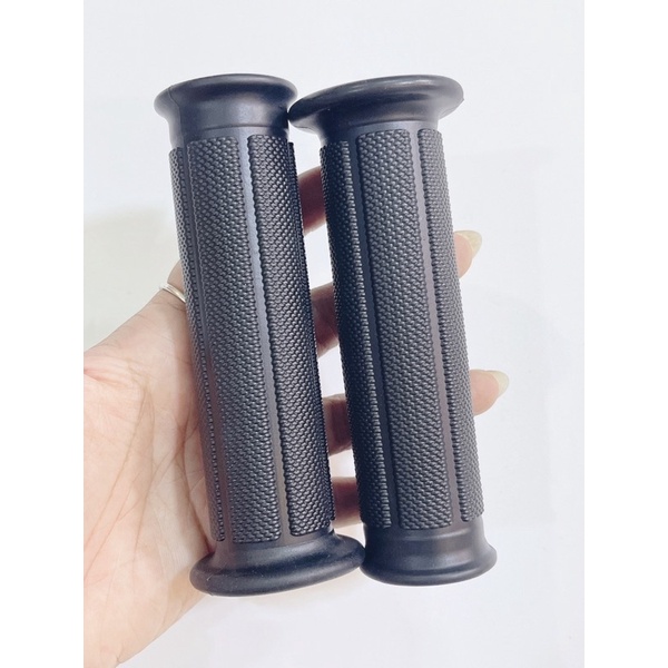 Bao tay chấm bi TBT mẫu mới bao êm chống trơn, lắp thông dụng xe máy