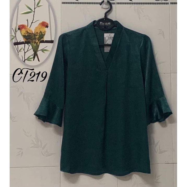 Áo kiểu trung niên cổ bà lai