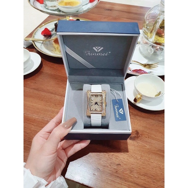 Đồng hồ nữ FUNMEI dây da cao cấp chính hãng máy Nhật Miyota đính đá swarovski chắc chắn full box thẻ bảo hành 12 tháng