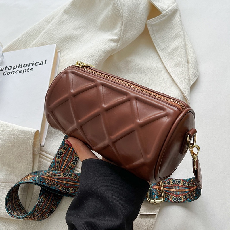 Túi đeo chéo IELGY hình trụ phối chi tiết hình thoi có khóa kéo cổ điển cho nữ