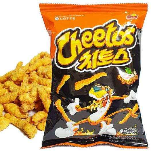 Bánh snack Cheetos vị tỏi ớt Lotte Hàn Quốc 88g
