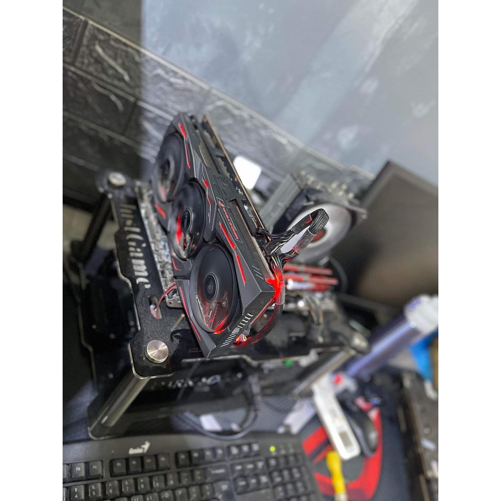Card Màn Hình Asus Rogstrix 5600XT Bảo Hành 1 Tháng