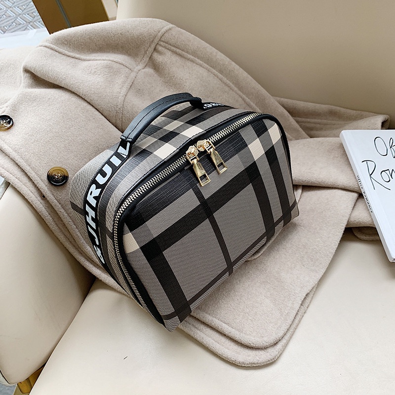 Túi Đựng Mỹ Phẩm Tiện Dụng Mang Đi Du Lịch Cho Bạn Gái