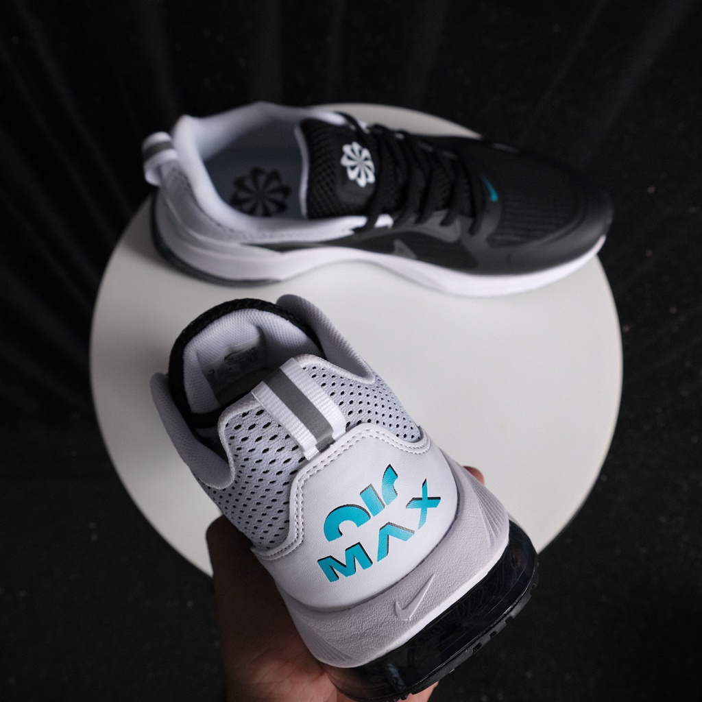 Giày Thể Thao AM 2022