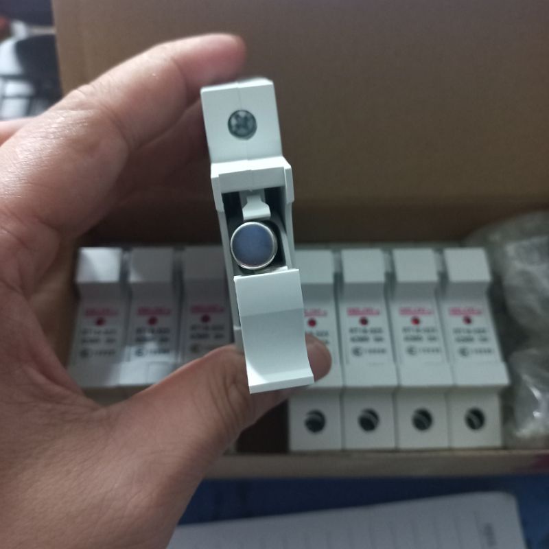 Hộp cầu chì sứ RT18-32x