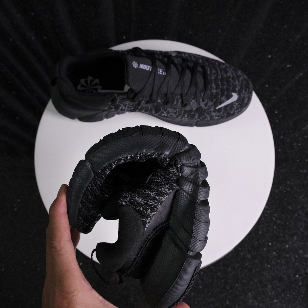 Giày thể thao free run