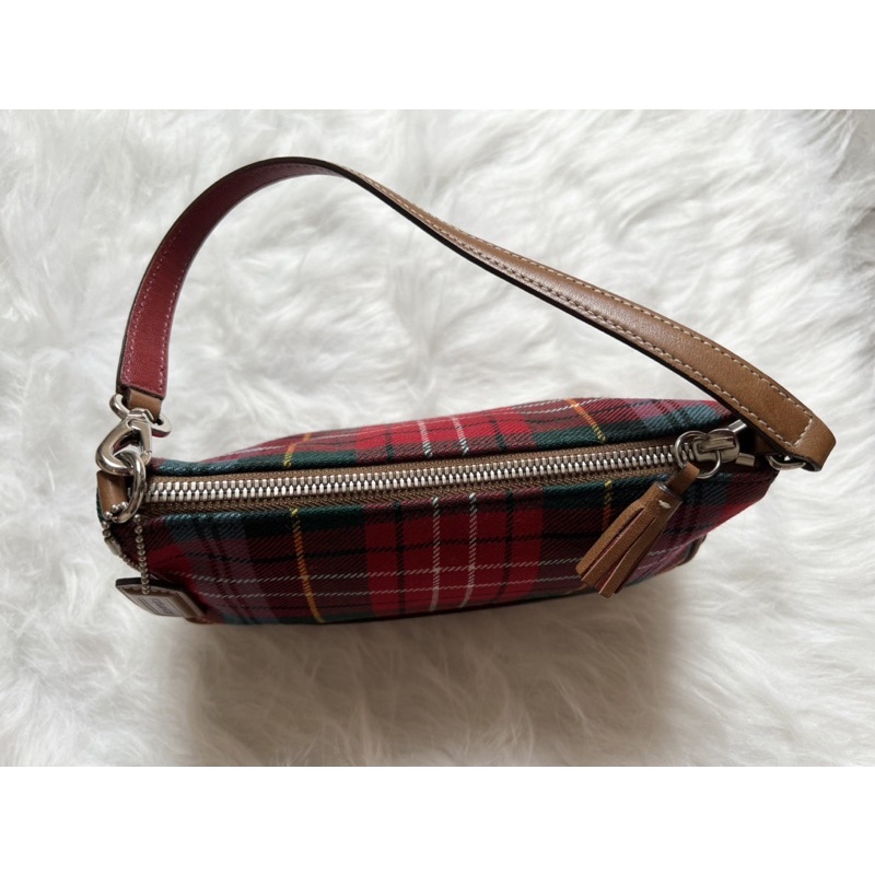 Túi xách tay nữ Coach