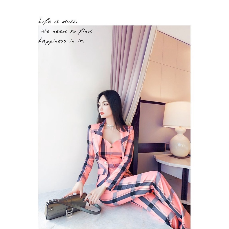 Bộ Trang Phục Hai Mảnh Họa Tiết Kẻ Sọc Thời Trang Mùa Thu 2021