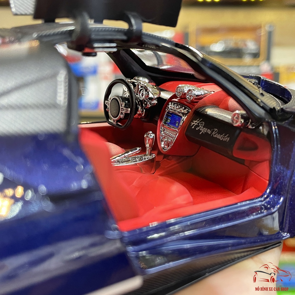 Mô hình xe kim loại Pagani Huayra Roadster tỉ lệ 1:24 hãng CHEZHI 3 màu