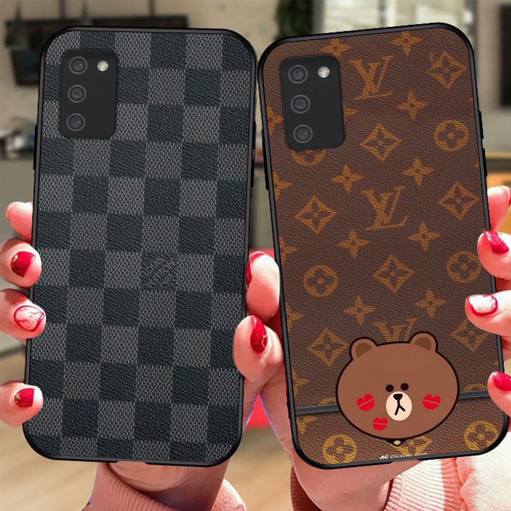 Ốp lưng điện thoại Samsung a02S / ss a03S thương hiệu LV louis vuit ton in vân da