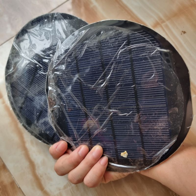 tấm pin năng lượng mặt trời 18v 80-100ma ~1.8w dạng tròn
