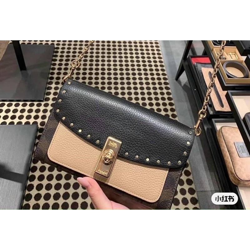 Túi Coach auth sale