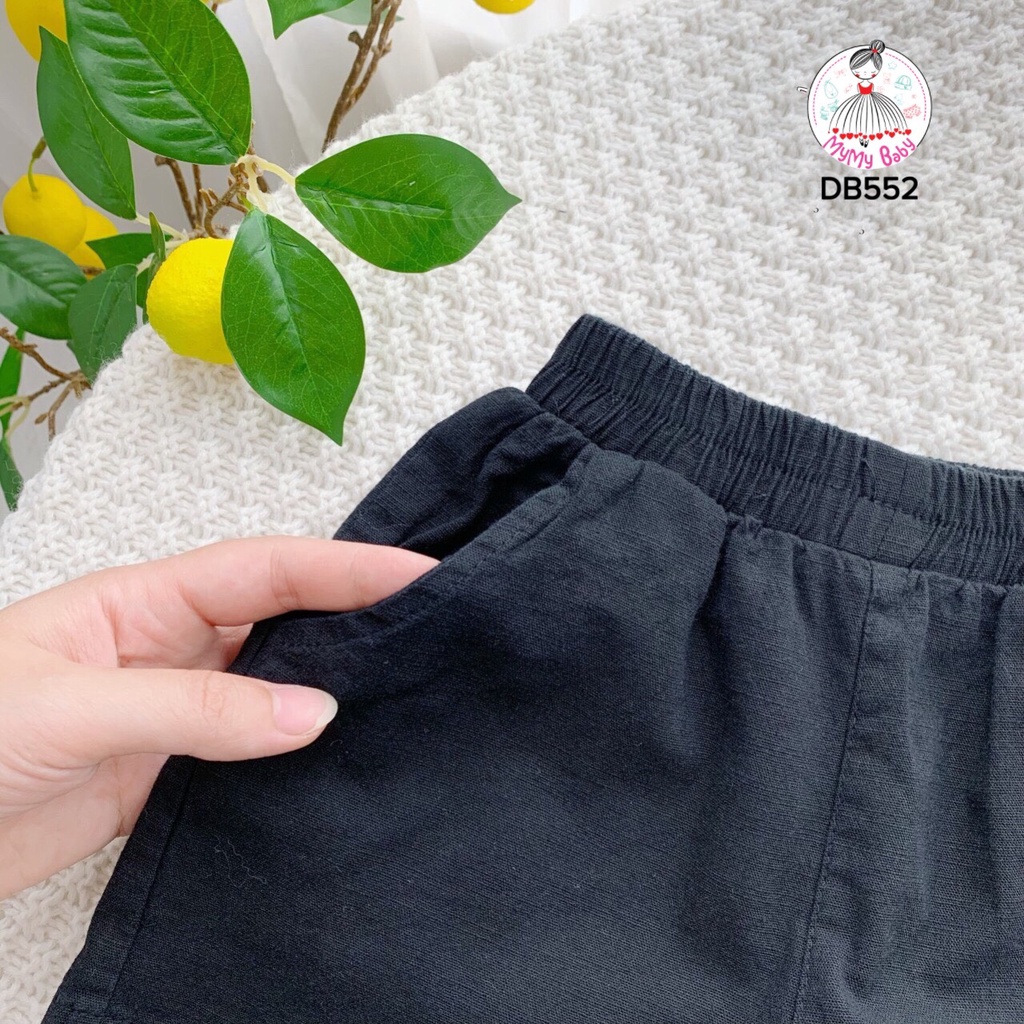 Đồ bộ sơ mi trắng cà vạt đen đơn giản mà rất tinh tế