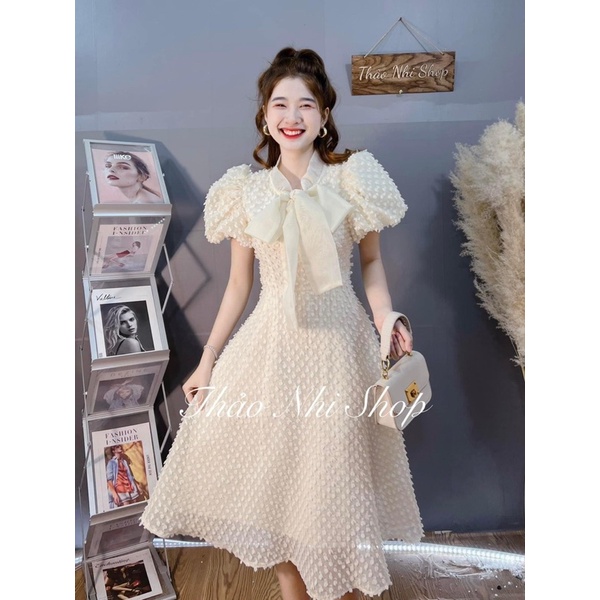 MAXI. đầm maxi bi lông cổ trụ phối nơ, váy xoè tay ngắn dáng xoè dài qua gối. đầm maxi xoè có lót kèm mút