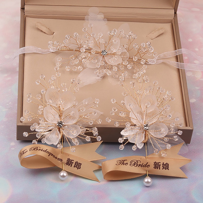 Vòng Hoa Đeo Tay Cho Cô Dâu Ngày Cưới