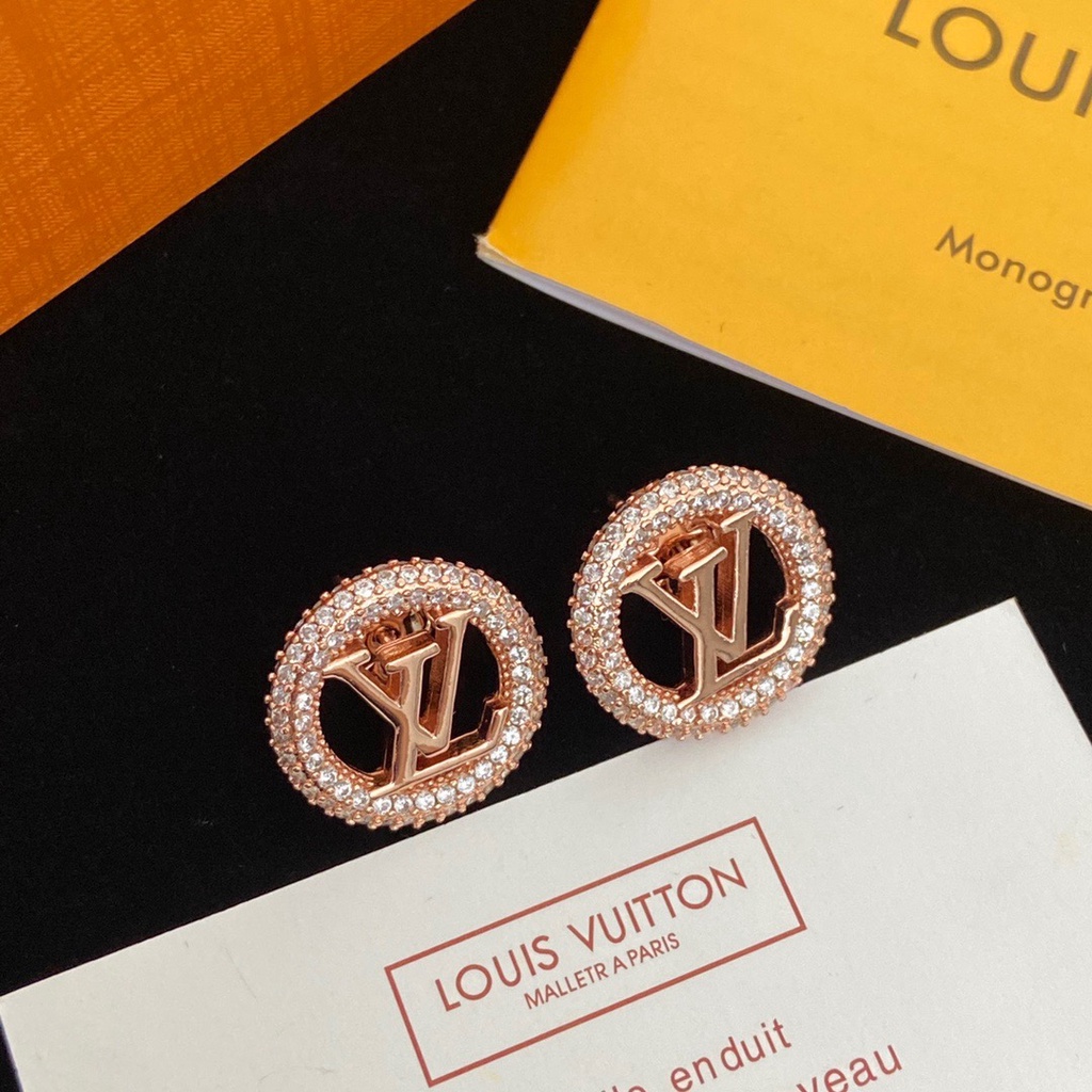 Bông Tai Louis Vuitton Đính Kim Cương Giả Hình Chữ Cái Thời Trang
