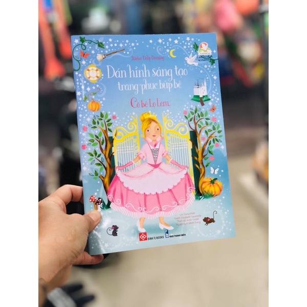 Dán hình sáng tạo trang phục búp bê công chúa