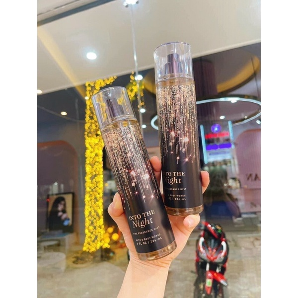 CHAI XỊT THƠM BODY MIST INTO THE NIGHT