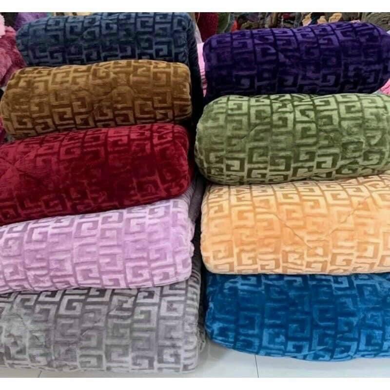 (Giá Sốc)  CHĂN LÔNG CỪU Họa Tiết Chữ Vạn Xanh Dương, Chăn bông cao cấp mới nhất, Kích Thước 2m x2m2, nặng 3,4 kg