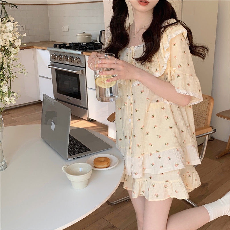 Bộ Đồ Ngủ Tay Ngắn Dáng Rộng In Họa Tiết Hoa Thời Trang Mùa Hè 2022 Phong Cách Mới Cho Nữ