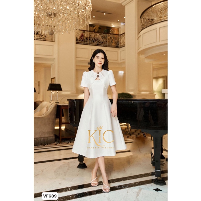 Đầm dáng xoè  màu trắng dự tiệc sang trọng  GOZA VF689