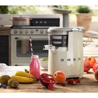 MÁY ÉP CHẬM SMEG SIÊU SANG SỊN SJF01