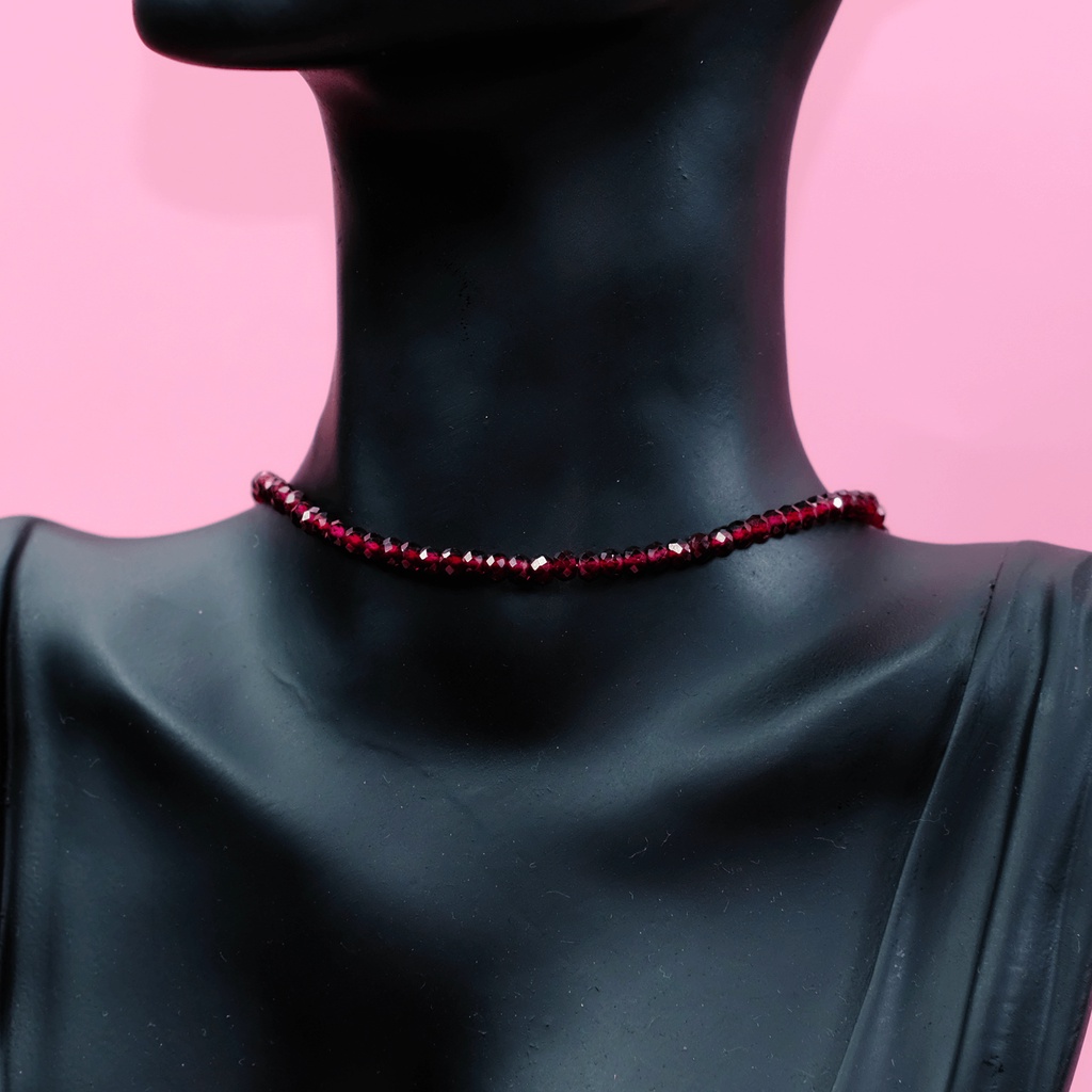 Vòng cổ Garnet đỏ giác tròn UPCARA