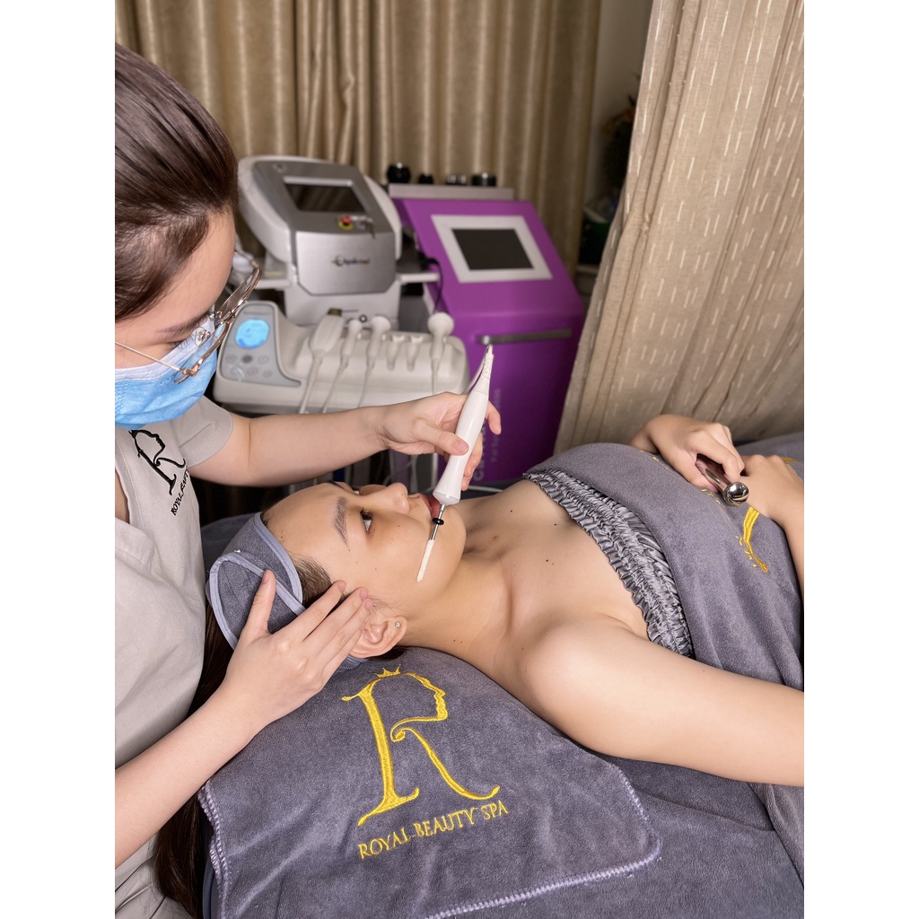 HCM  - Chạy Vitamin C Trắng Sáng Da Mặt, Giảm Thâm Nám Tại Beauty Royal Spa