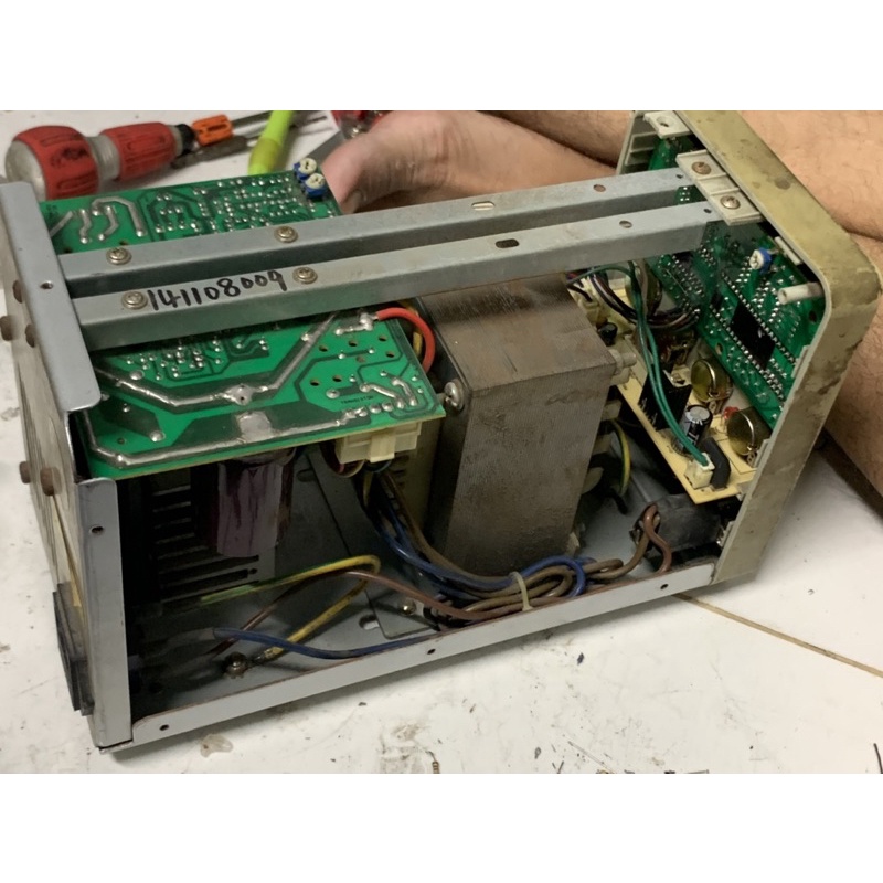 Máy cấp dòng 30V-5A Gaatten