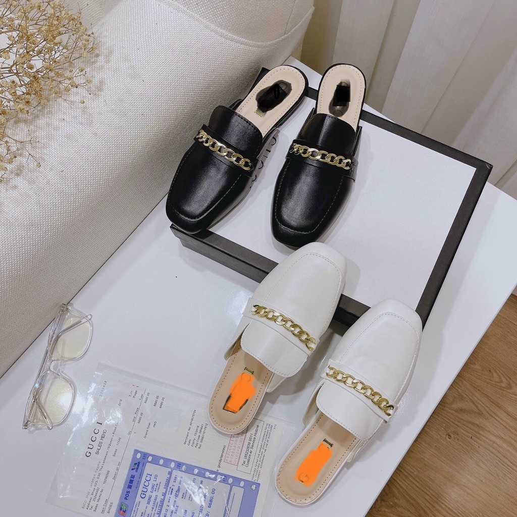 HÀNG SẴN dép nữ- sục nữ trơn gắn xích nhỏ màu vàng mũi vuông gót 2cm