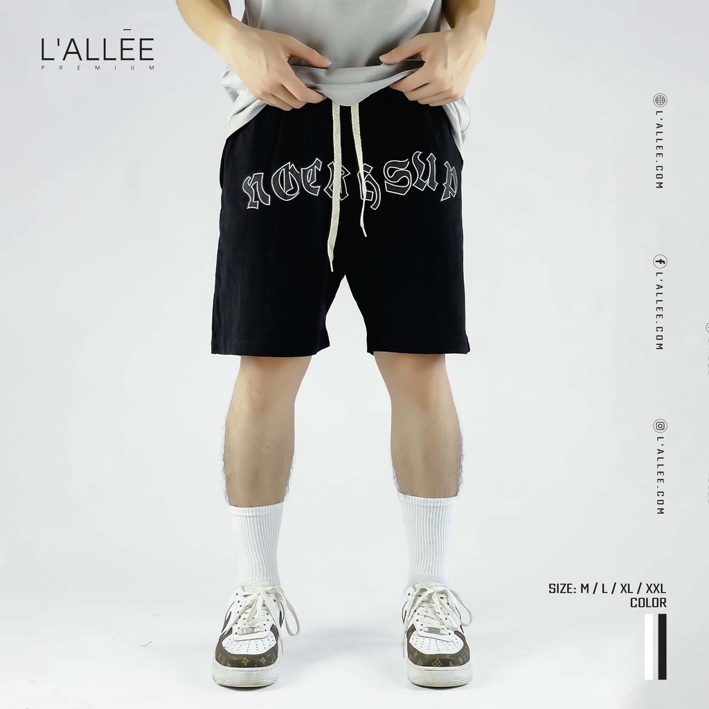 Quần short đùi Nam màu Đen họa tiết chữ nổi by Lallee.Design short ngố có túi sau kết hợp dây rút vải Nỉ dày dặn QN103