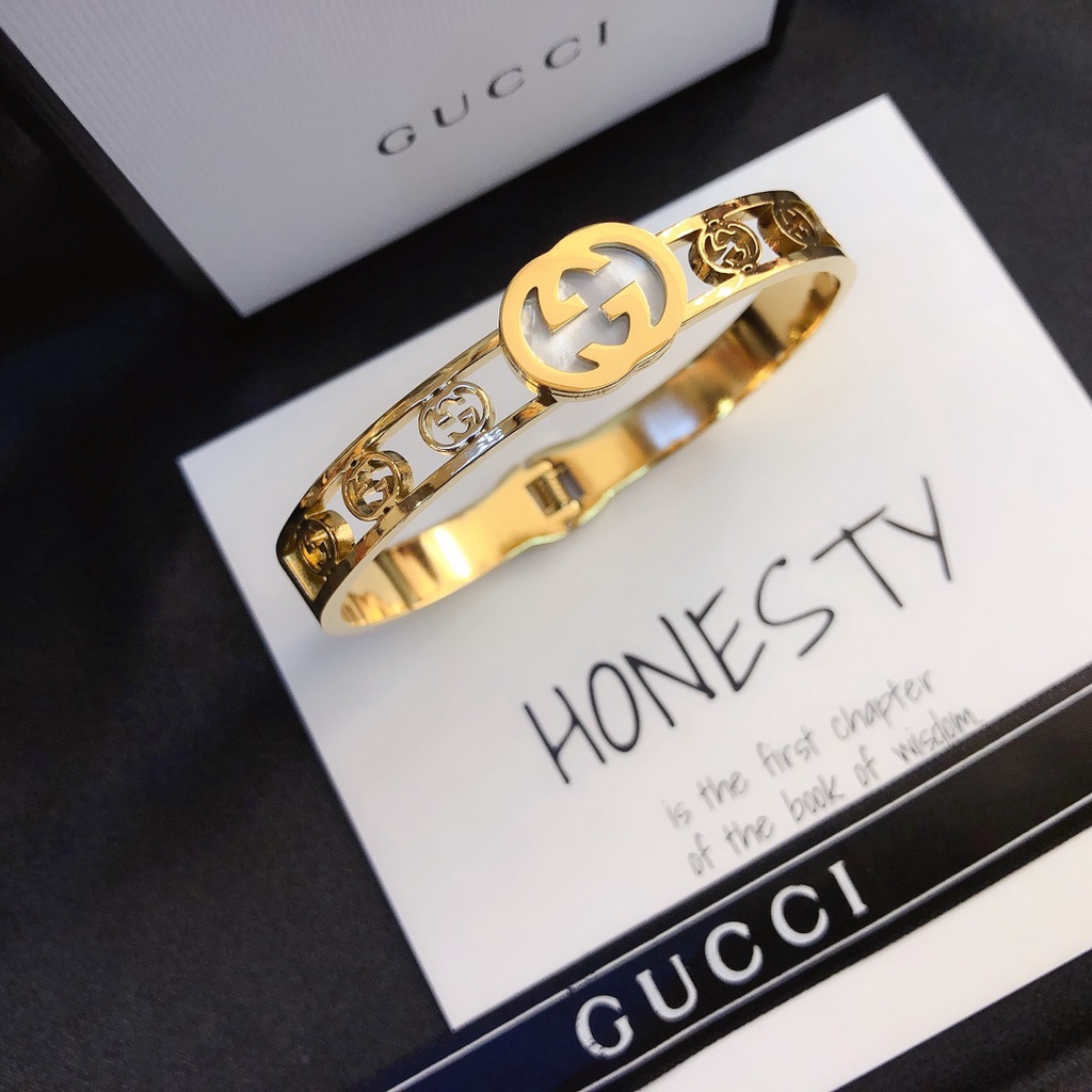 Vòng Tay Gucci Bằng Thép Titan Nhẹ Dát Khảm Chữ Không Phai Màu Đơn Giản Cổ Điển Đa Ứng Dụng Sang Trọng Cho Nam Và Nữ