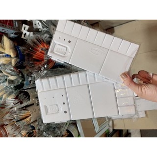 Pallet pha màu ( hình hộp nhựa )