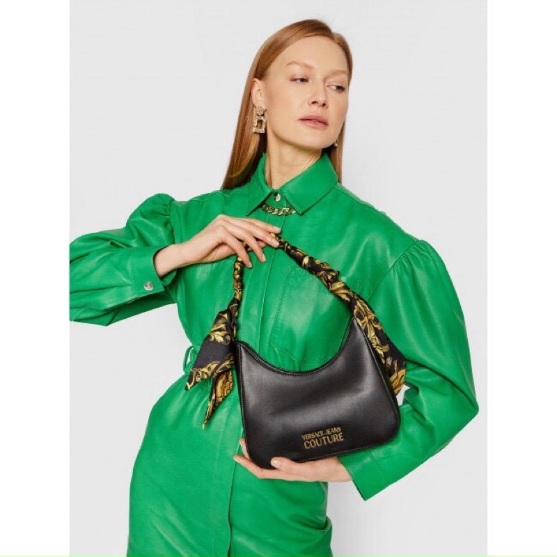 Túi Versace kẹp nách