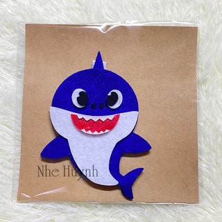 Móc Khóa Vải Nỉ Daddy Shark (A041)