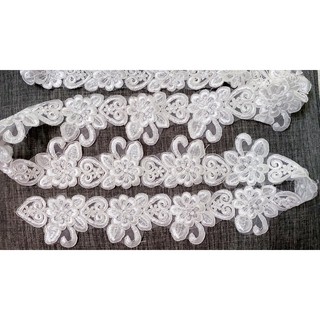 REN CHỈ GÂN VIỀN HOA