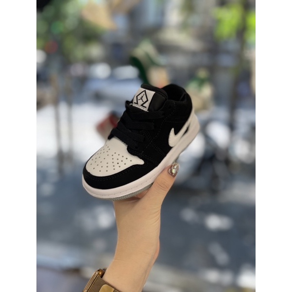 Giày Jordan Thấp cổ trẻ em màu xám