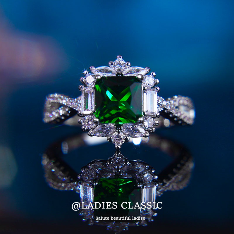 Nhẫn Đính Hôn Đính Đá Zircon Hình Vuông Sang Trọng