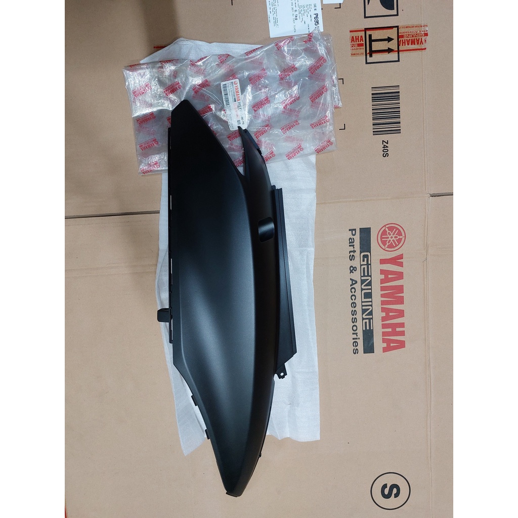 Ốp sườn bên phải xe Acruzo màu đen mờ Chính Hãng Yamaha