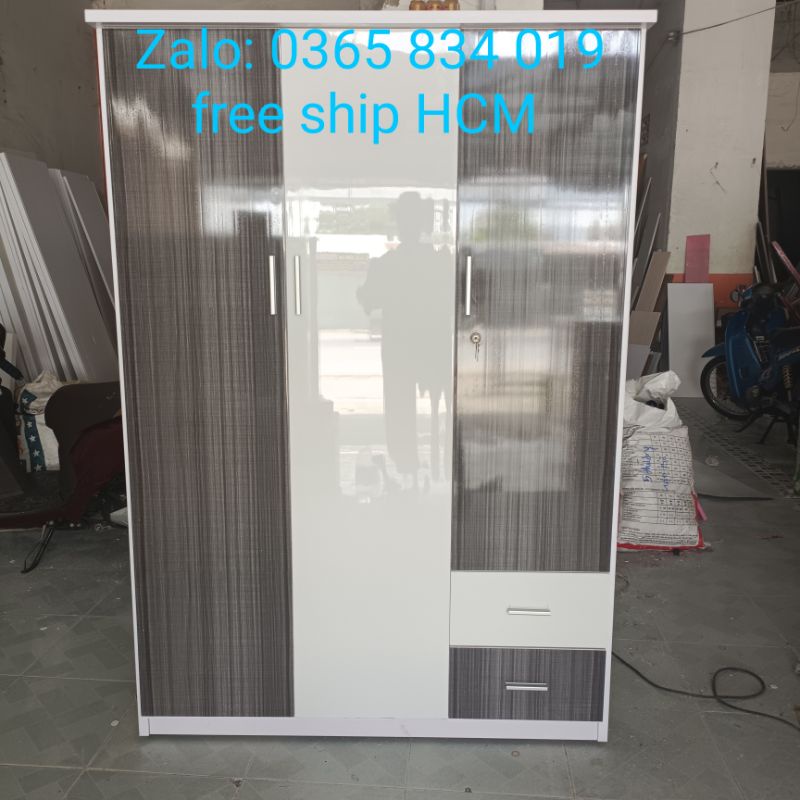 Tủ nhựa đài loan có lót lõi gỗ bên trong bản lề ngang 1m05 cao 1m7 sâu lọt lòng 40