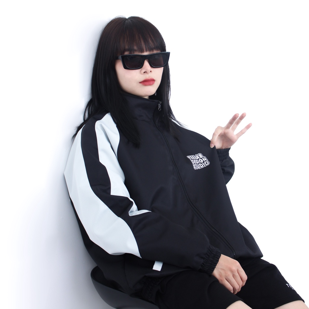 Áo Khoác Gió Teelab Local Brand Unisex Design Studio Jacket AK046 | BigBuy360 - bigbuy360.vn