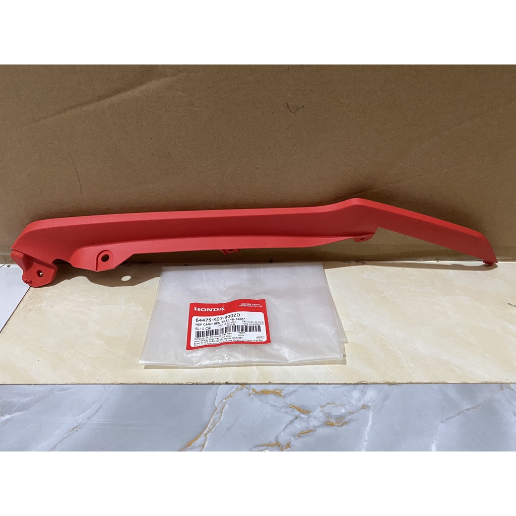 Nẹp cạnh yếm bên trái HONDA WAVE RSX110 năm 2012-2013 màu Đỏ. *R-346R* 64475K07900ZD