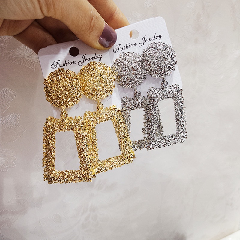 Khuyên Tai Kim Loại Mạ Vàng Thời Trang Vintage Cho Nữ