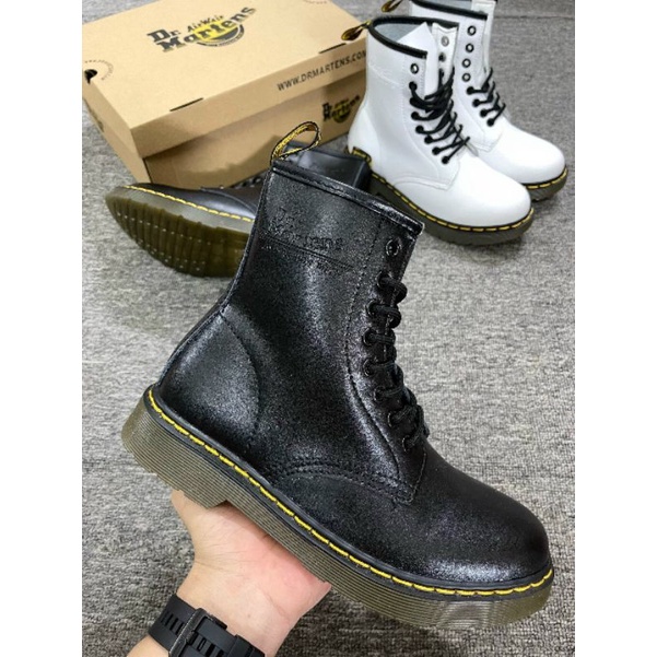 GIÀY NAM NỮ DR MARTENS ĐẾ