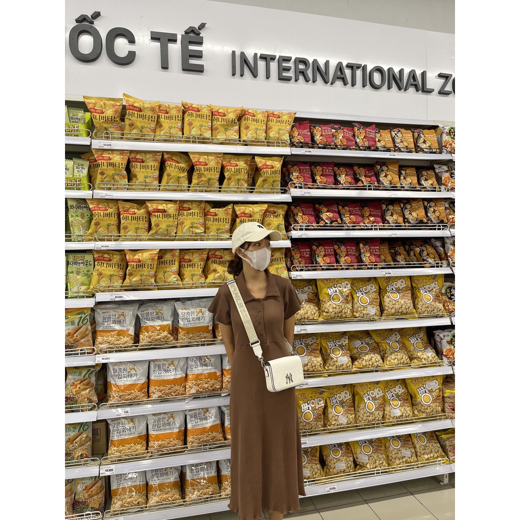 Đầm thun hack dáng cut out eo của Remmus