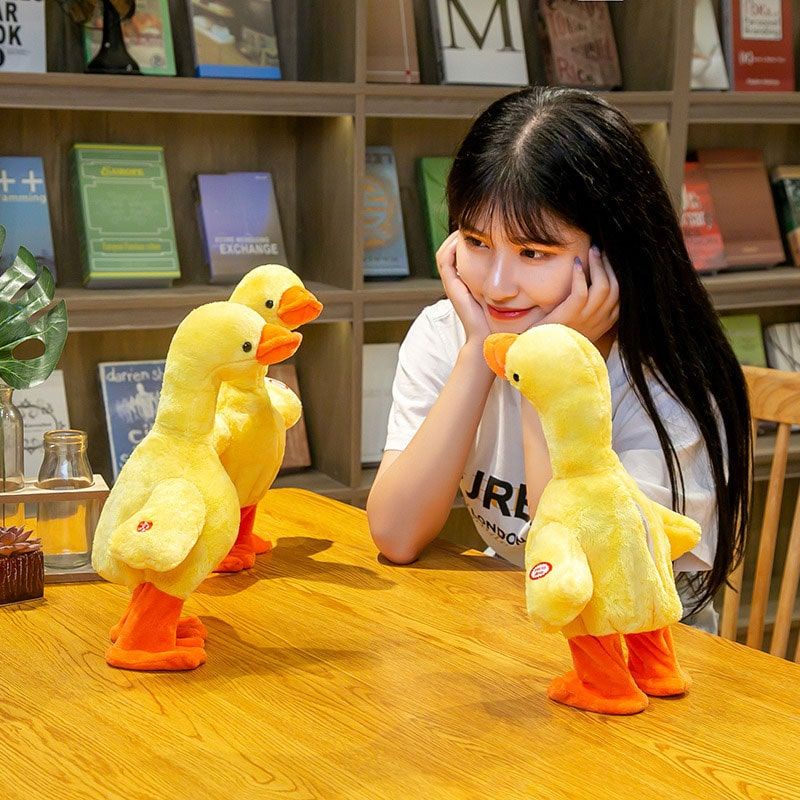 Đồ chơi nhóm vui nhộn cho bé - Vịt vàng nhại tiếng