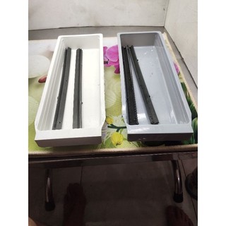 Hộp nhựa đóng ngăn kéo máy may