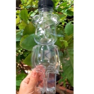 Chai gấu bearbrick nhựa 500ml